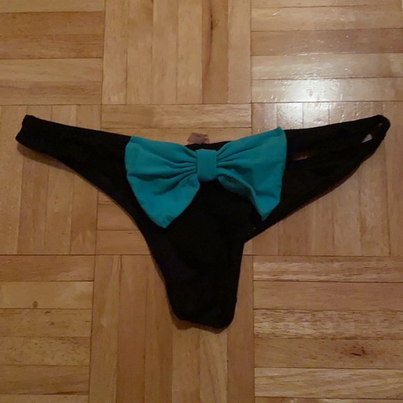 Dollboxx Cheeky Bow Swim Bottom - Picture 4 of 4